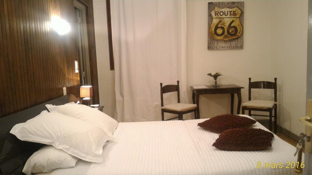 Chez Cecile Hotel Mornas Exterior photo